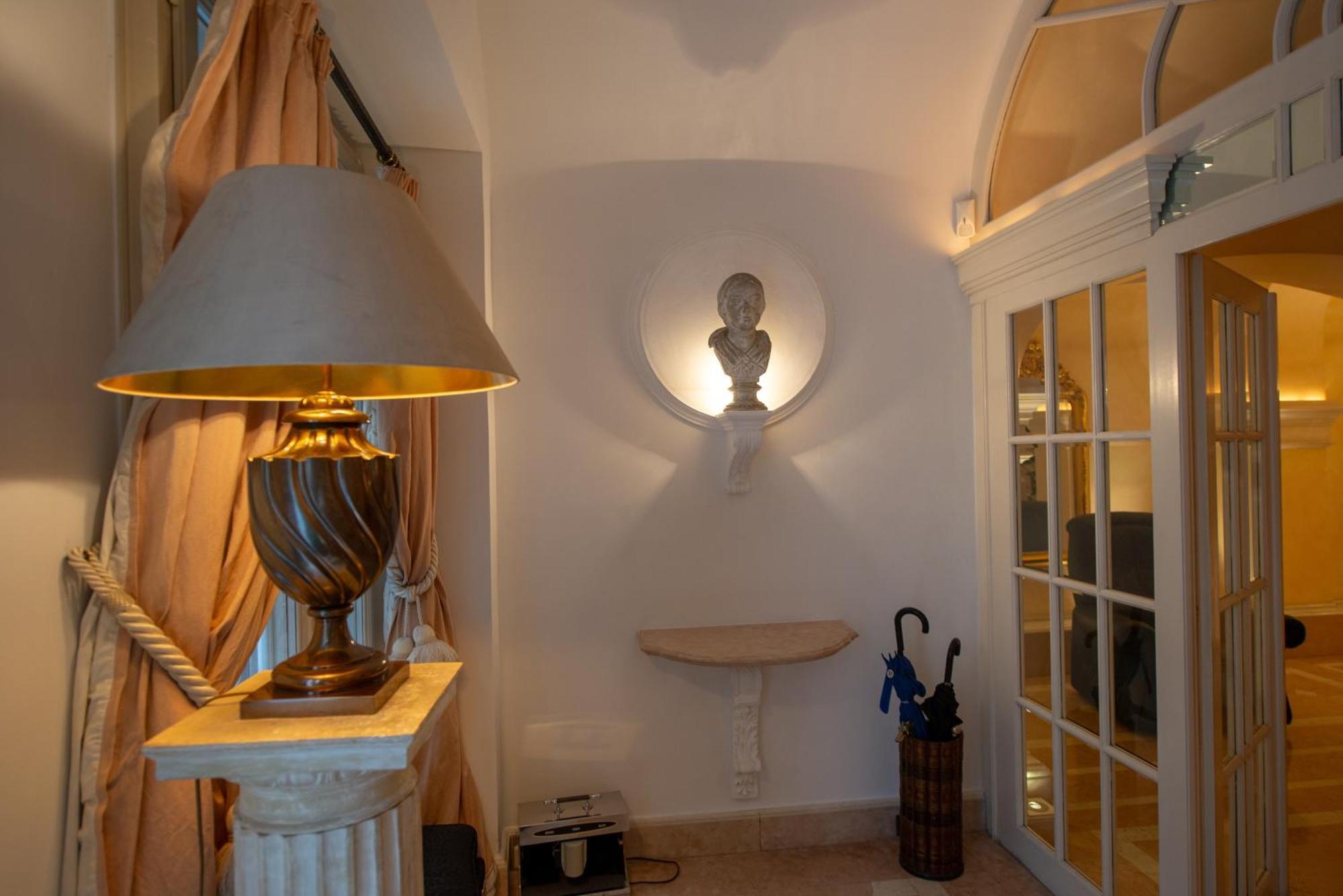 Zum Blauen Karpfen Apartment เวียนนา ภายนอก รูปภาพ