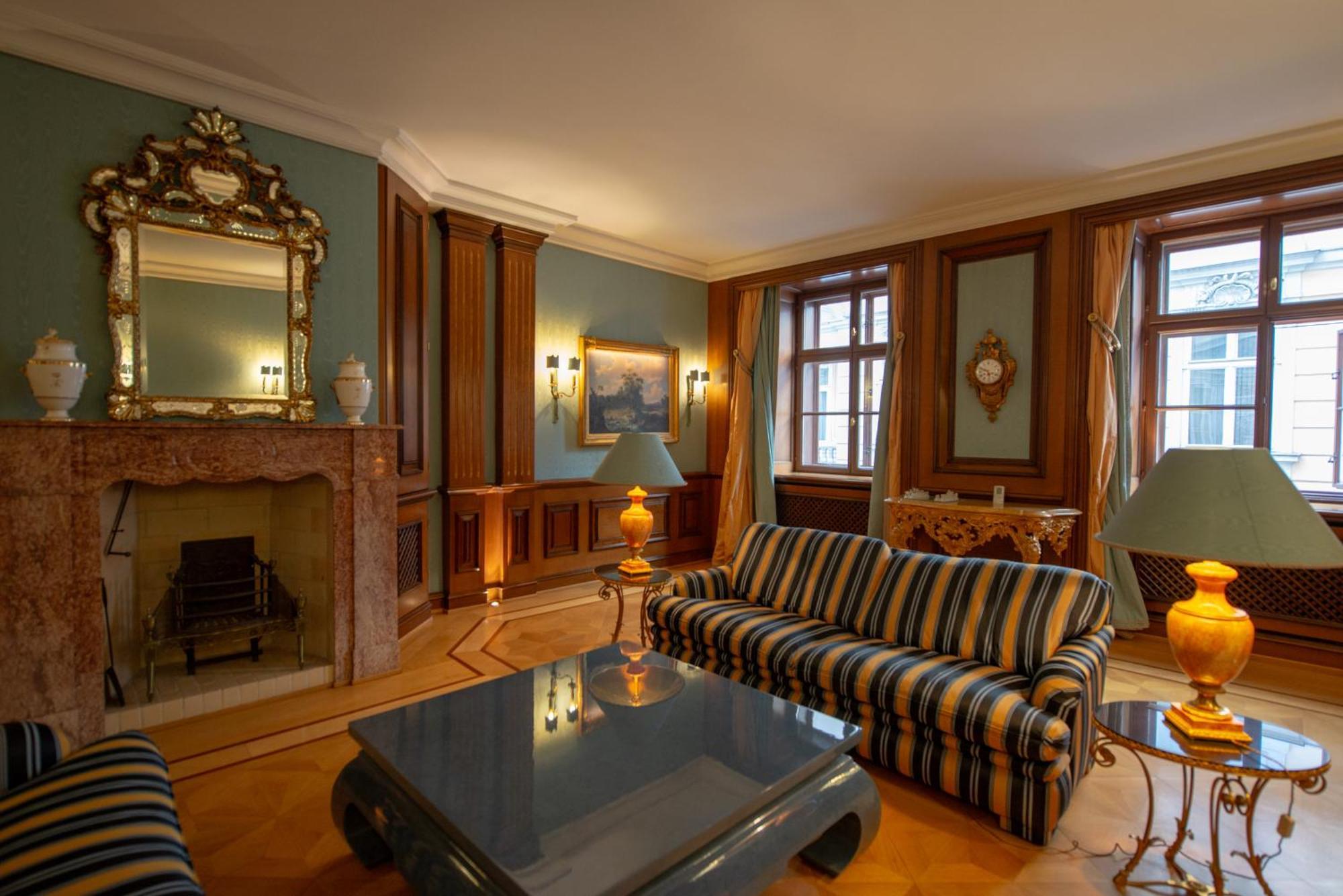 Zum Blauen Karpfen Apartment เวียนนา ภายนอก รูปภาพ