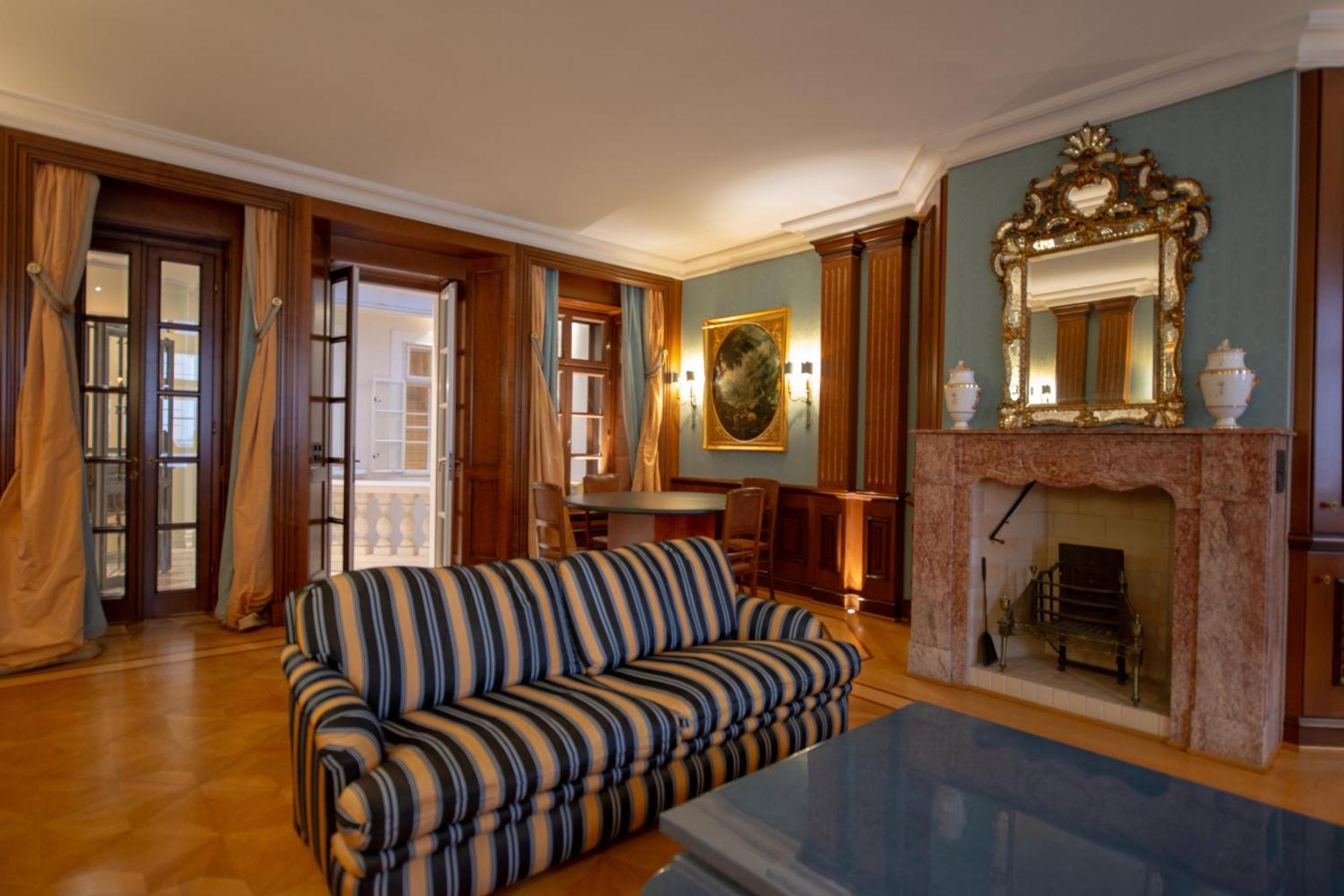 Zum Blauen Karpfen Apartment เวียนนา ภายนอก รูปภาพ